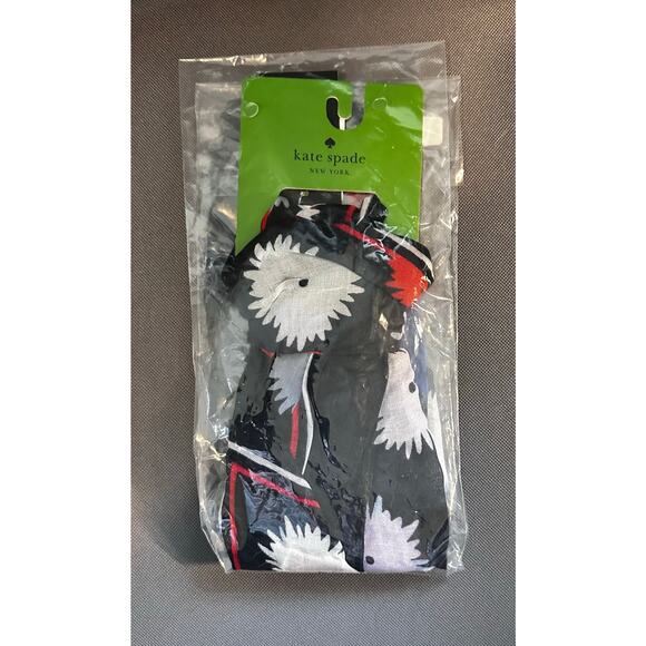 Kate Spade New York Pop Flower Oblong Scarf NEW - Picture 4 of 5